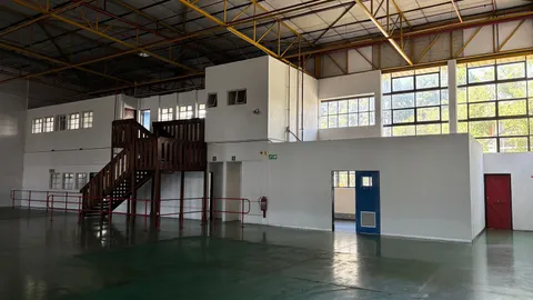 WhatsApp Image 2025-11-24 at 12.00.55.